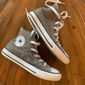 Boys high top Converse